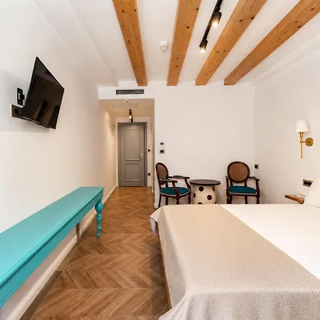 Heritage Casa Blanka 4* Макарска